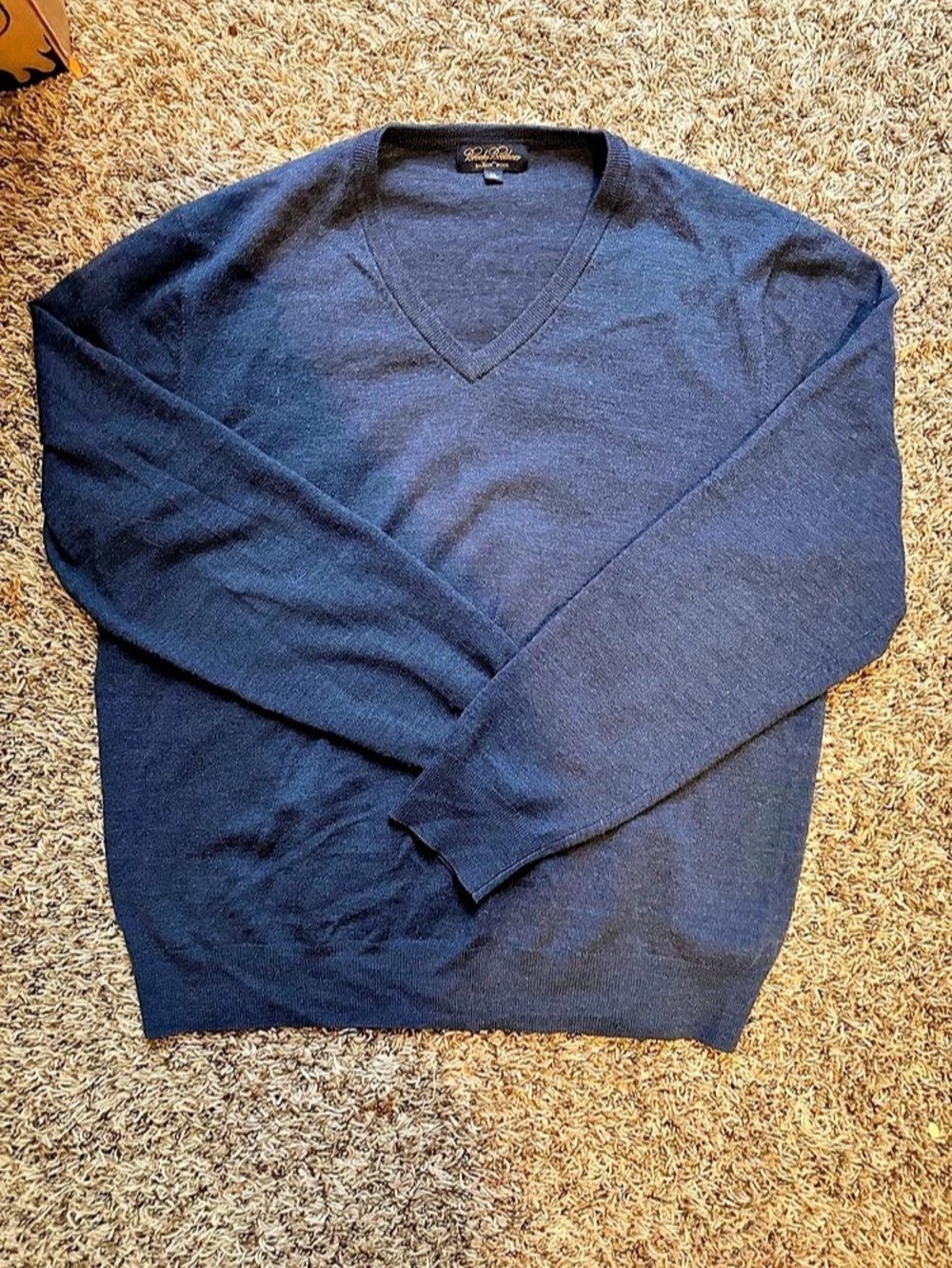 Brooks Brothers Men's XL Navy Blue Saxon Wool V-Neck Sweater Long Sleeve